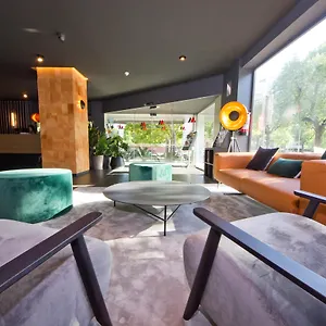 https://aparthotel-atenea-valles.catalonia-hotels.com